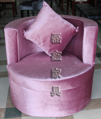 圓弧小沙發 舒適與美觀的完美結合